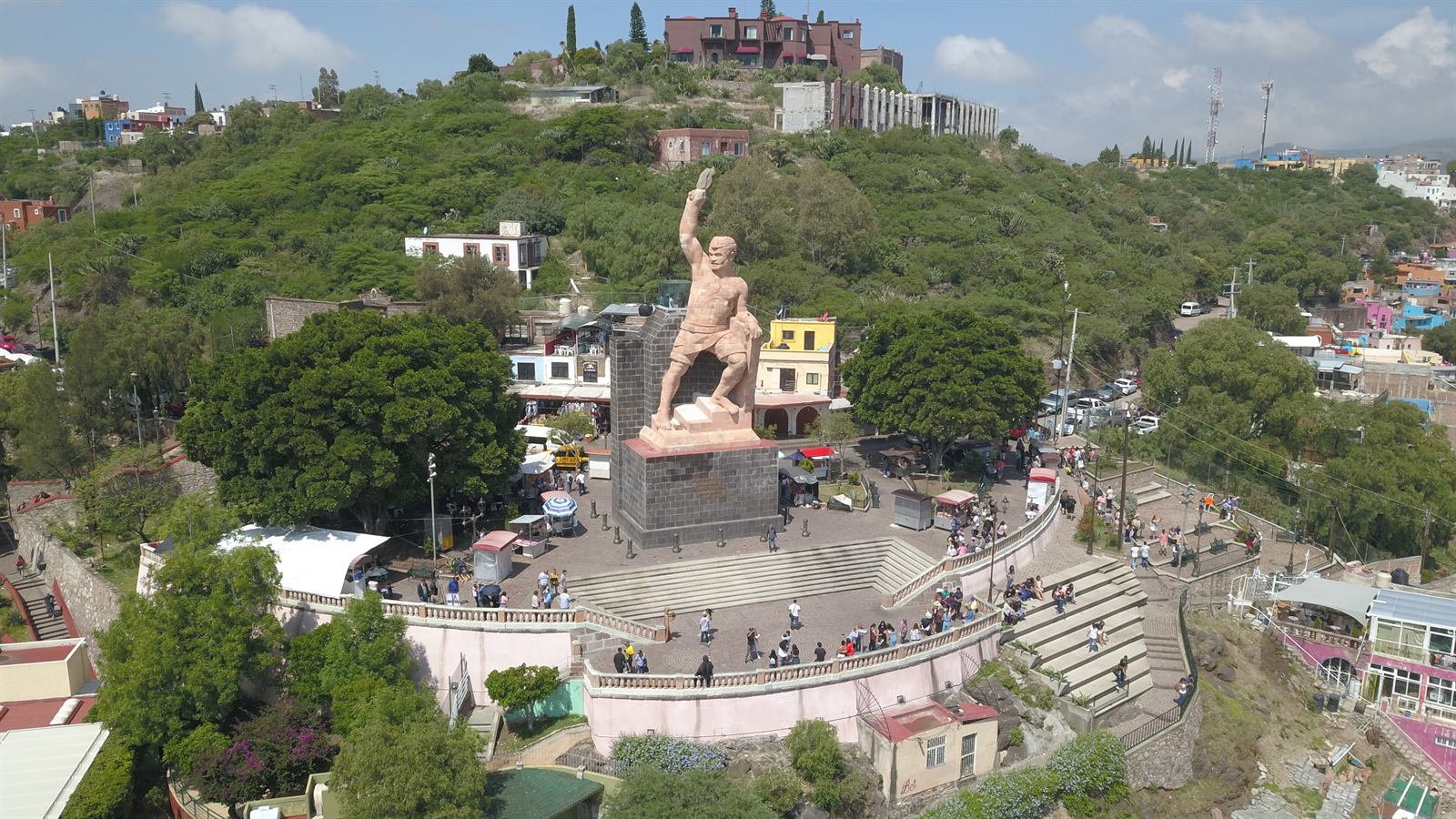 Monumento Al Pipila – City overlook