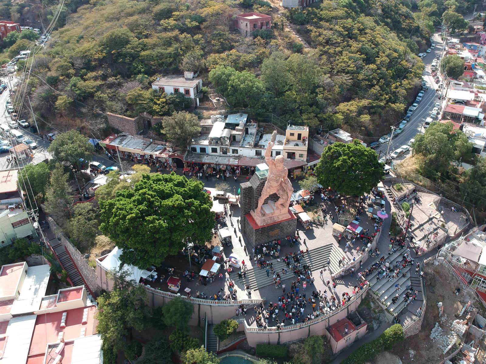 Monumento Al Pipila – Hill scenery